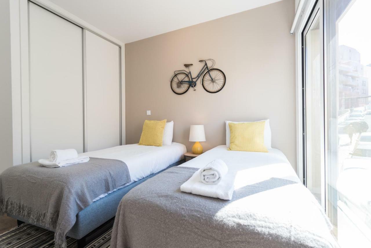 Alfama Lounge Three-Bedroom Apartment W/ River View And Parking - By Lu Holidays Lissabon Buitenkant foto