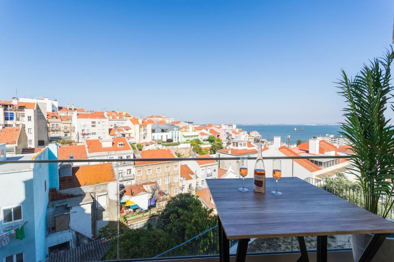 Alfama Lounge Three-Bedroom Apartment W/ River View And Parking - By Lu Holidays Lissabon Buitenkant foto