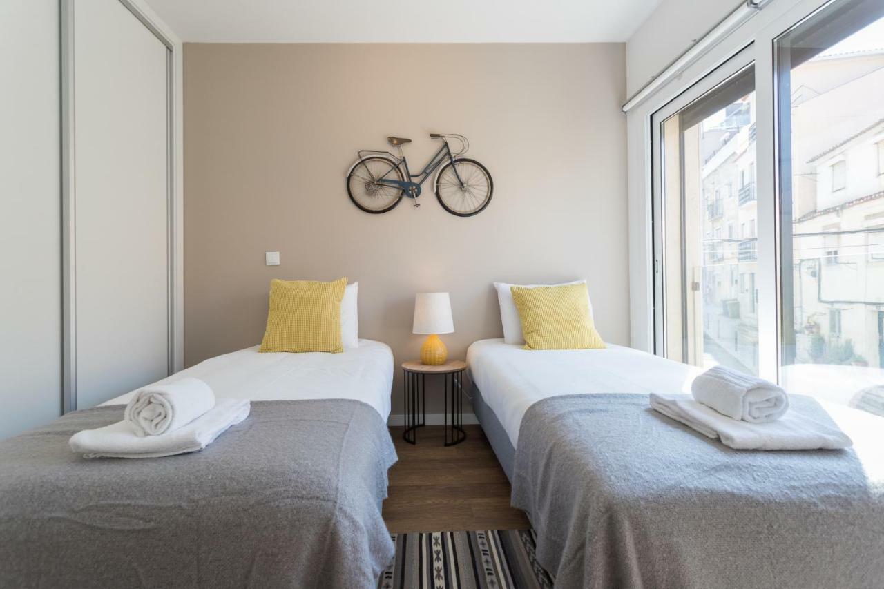 Alfama Lounge Three-Bedroom Apartment W/ River View And Parking - By Lu Holidays Lissabon Buitenkant foto