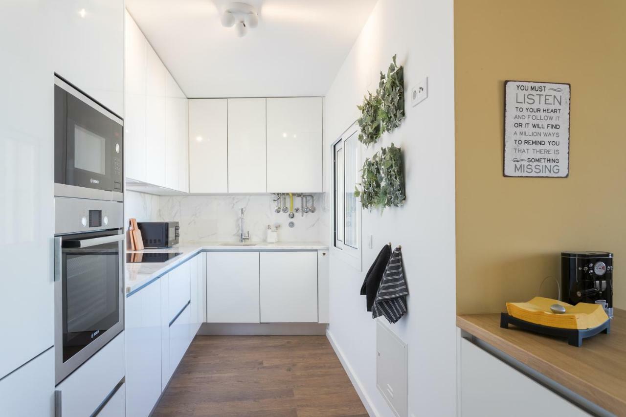 Alfama Lounge Three-Bedroom Apartment W/ River View And Parking - By Lu Holidays Lissabon Buitenkant foto