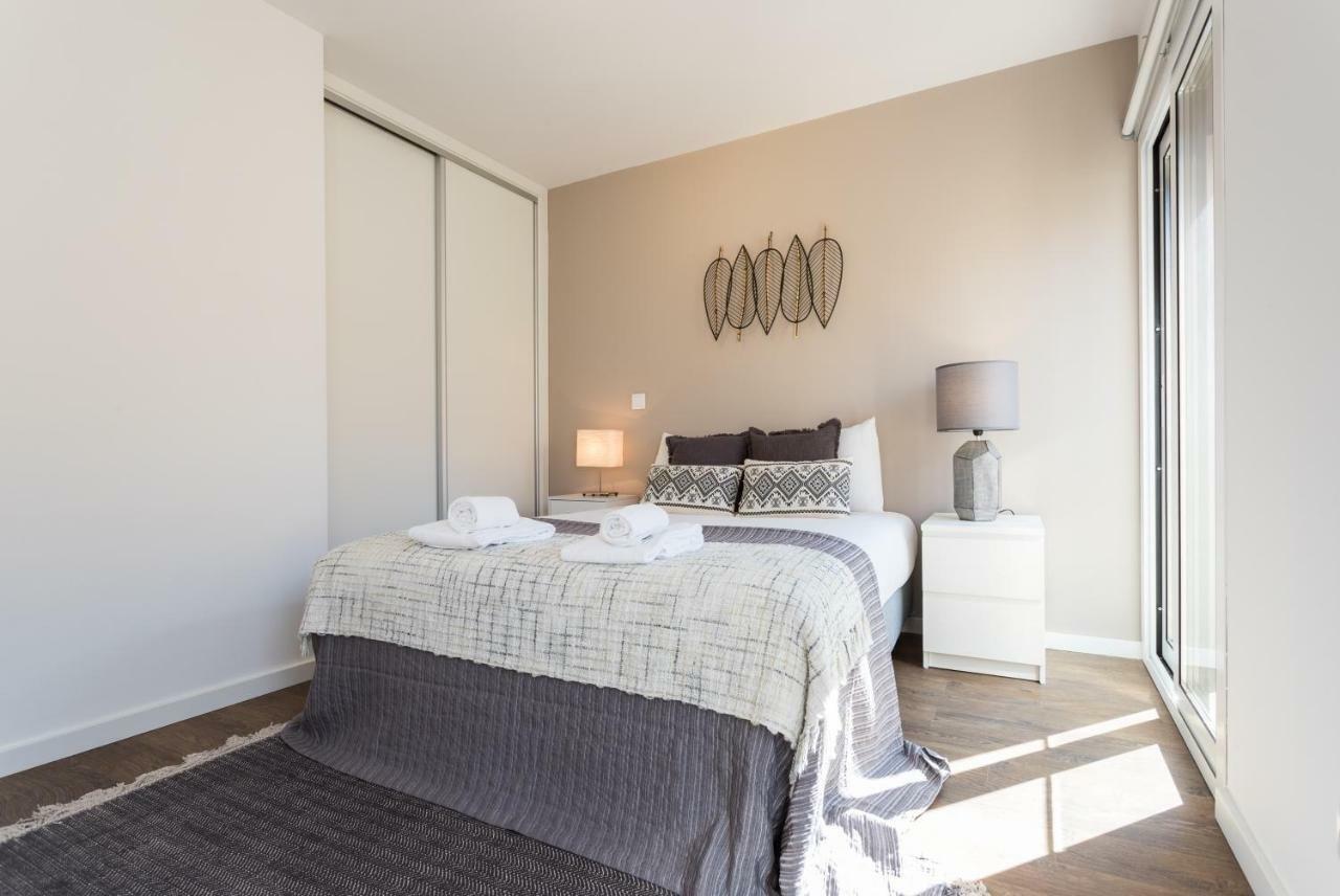Alfama Lounge Three-Bedroom Apartment W/ River View And Parking - By Lu Holidays Lissabon Buitenkant foto